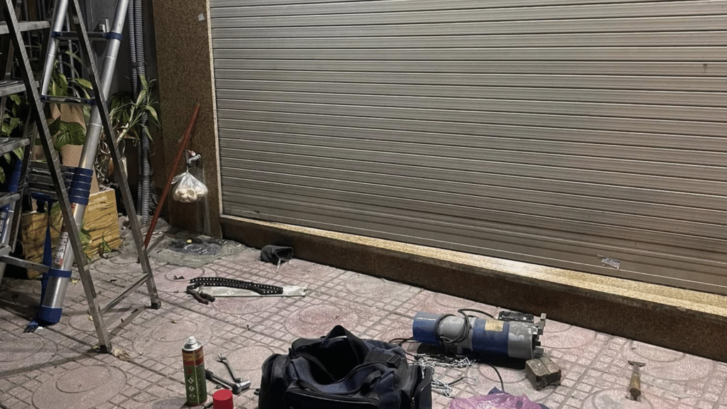 Cứu Hộ Cửa Cuốn Cấp Tốc Nguyễn Thị Thập