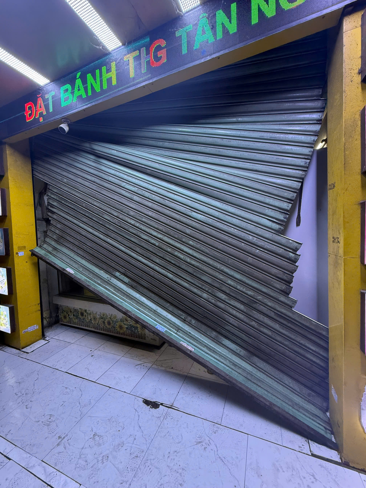 SỬA CỬA CUỐN ĐỨT NAN